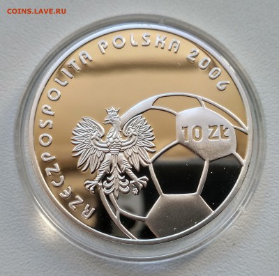 ПОЛЬША,10 злотых 2006г(ЧМпо футболу в Германии)!до16.11.2017 - 1 октября фото монет 014