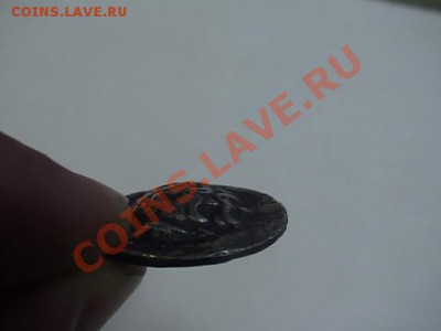 Два портрета с одной стороны и один - с другой. Монета? - DSC01659.JPG