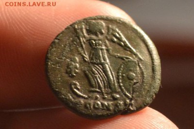 Рим.Памятная монета Константинополя.IV век. - CSC_0048.JPG