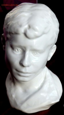 Фарфоровая статуэтка "Есенин" ЛФЗ оценка - P1043339.JPG
