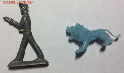 Игрушки ссср солдатик оловянный и лев до 19.01.18 в 22.00 - 807E4AA7-1525-4A6C-BA16-39D1A907A338