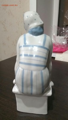 Статтуэтка '' девушка на скамье'' - IMG_20180122_155659