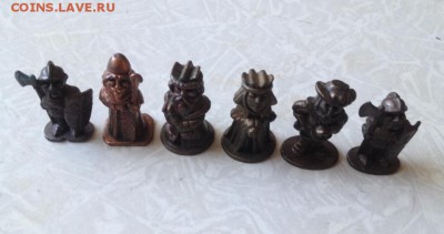Игрушки от киндер сюрпризов - рорлр