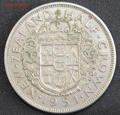С РУБ. НОВАЯ ЗЕЛАНДИЯ  пол кроны 1951г. ГЕОРГ-VI до 9.02 - IMG_0825