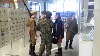 Изображение автомата Калашникова на бонах, монетах, жетонах - 3