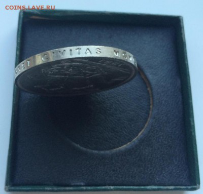 Шайба Великобритания 1 крона 5 шиллингов 1951 фестиваль - krona_shajba_velikobritanija_1_krona_5_shillingov_1951_britanskij_festival_v_pamjatnoj_korobke (2)