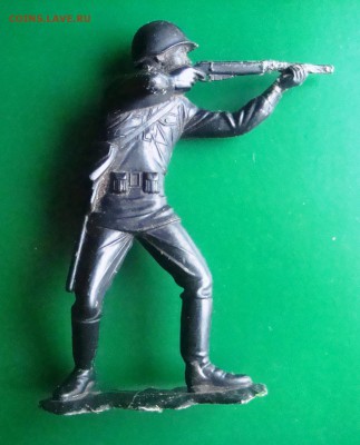 Солдатики СССР. 3 шт. пластик. Быстрый аук. - DSC07921.JPG