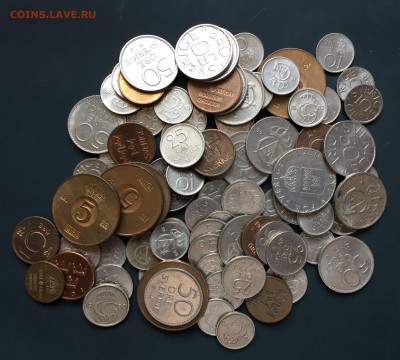 Разные монеты - CE6F9DE6-DBCA-4DE6-809F-B24B5B2CA233