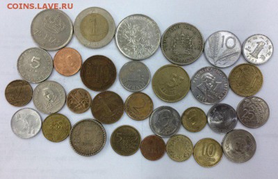 30 разных иностранных монет 26.04.2018 22:00 - 30..