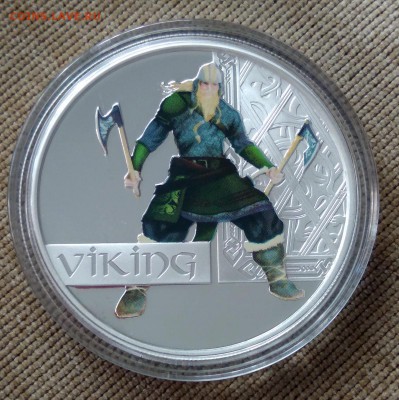 ВИКИНГ Тувалу 2010 ВЕЛИКИЕ ВОИНЫ цветная 1 dollar - 3