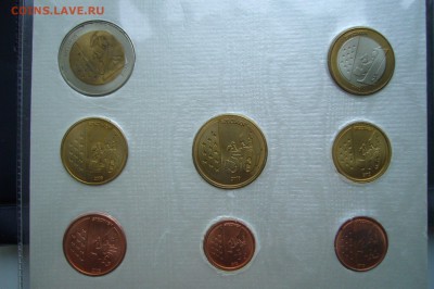 Годовой набор 2005 Ватикан евро - P1810924.JPG