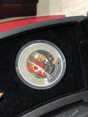 Остров Кука 2007 2х2$ 60 лет автомату Калашникова Пруф - IMG_8257.JPG