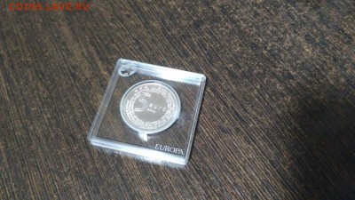 5 евро Нидерланды 2004 год  до 8.06.2018 20:00 МСК - mCw8LilEhM8