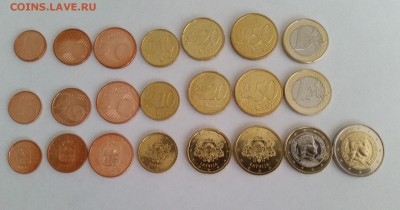 1 комплект евро ходячка Латвия + 2 неполных UNC - е_латвия
