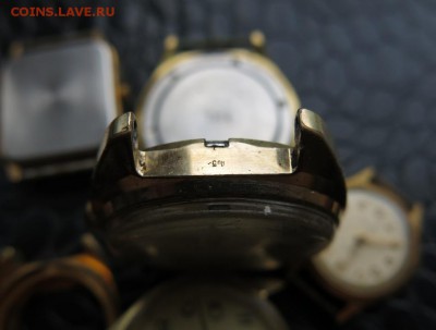 Часы и корпуса в желтом металле до 02.08.2018 22:22 - 1c1fe9226943