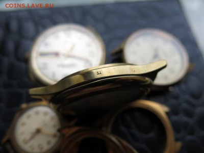 Часы и корпуса в желтом металле до 02.08.2018 22:22 - 817430671f67