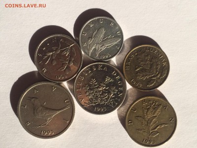 Инострань подборочки 17 шт (Хорватия,Исландия и ..) до 5.08 - image