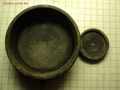 нижняя часть от русского фунта и гирька - DSC08247-min.JPG