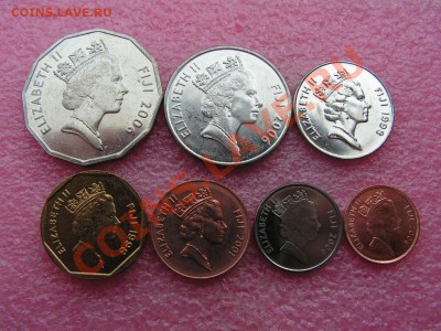 -Иностранных монет наборы- - Фиджи 1998-2006-300р (1).JPG