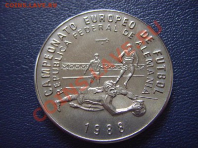 Куба 1 песо 1988 Футбол ЧЕ Германия Вратарь до 12.05  21.00М - LPIC9929.JPG