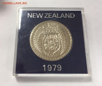 Крона Шайба Новая Зеландия 1$ доллар 1979 Герб памятная - krona_shajba_novaja_zelandija_1_dollar_1979_gerb_pamjatnaja_korobka