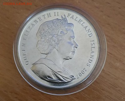 Фолклендские о-ва 1 крона. Освобождение 25 лет. Шайба - Фолкленды 1 крона 2007 25 лет освобождению аверс