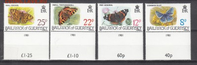 GUERNSEY 1981 бабочки 4м - 123