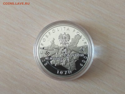 ПОЛЬША,10 злотых 2009г(70 лет бомбар-е Велюни)до 16.10.2018 - IMG_20181013_112922