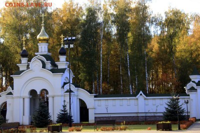 ФОТО - церкви, фрески, иконы и т.п. - 2. Святые врата при входе на территорию храма Александра Невского в Княжьем Озере