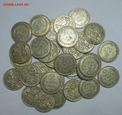 Латвия 1 лат 1924 2 лата 1925 - 1.JPG