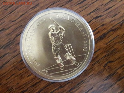Крона Шайба Австралия 5$ долларов 2001 Крикет Дональд Брэдме - krona_shajba_avstralija_5_dollarov_2001_kriket_donald_bredmen_unc