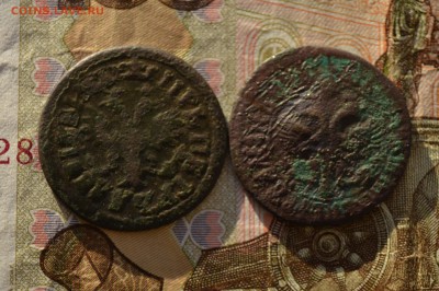 Две петровские деньги 1705 и 1706 г. - CSC_0394.JPG