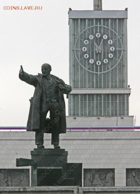 Ищу значок *Ленин на броневике* - Броневик