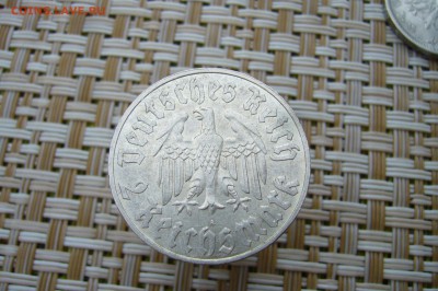 2 марки 1933 лютер - 13-12-18 - 23-10 мск - P1910321.JPG