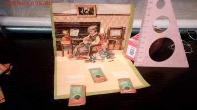 игольница - раскладушка и иголки. СССР - H3J4N