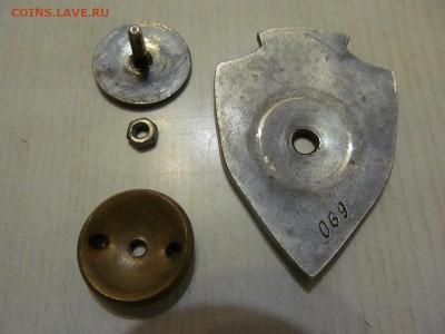2  нагрудных  знака  90-х - IMG_1299.JPG