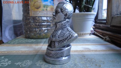 Бюст Лермонтова.20.01.2019г.22-00МСК. - DSC01204.JPG