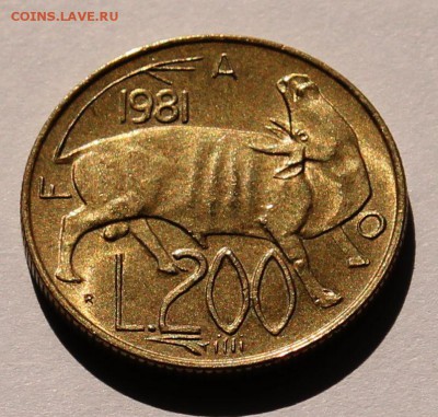 Сан Марино 200 лир 1981. ТИРАЖ - 700 000 - 3