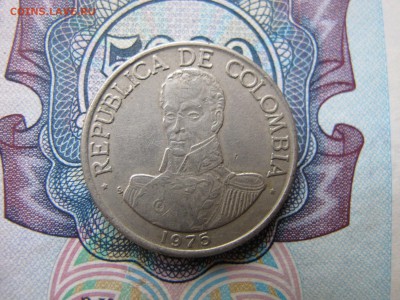 Колумбия 1 песо 1975 - IMG_2687.JPG