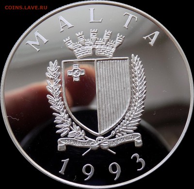 Мальта 5 лир (10 экю) 1993 г Парусники Сражение - Аверс.JPG
