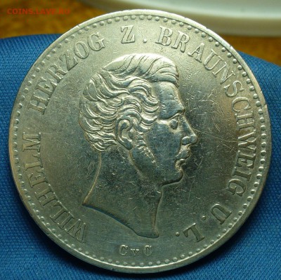 Крупное иностранное серебро - P1490704.JPG
