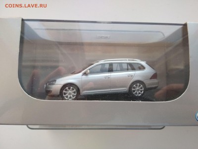Volkswagen Golf V Variant, silver 2007(Autoart)1:43 до 21.02 - Golf_Pas_1