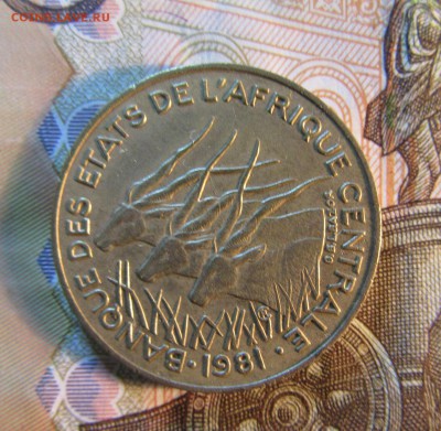 ФРАНЦИЯ КОЛОНИИ ЭВАТОР АФРИКА 10 франков 1981 г  до 01.03 - IMG_4550.JPG