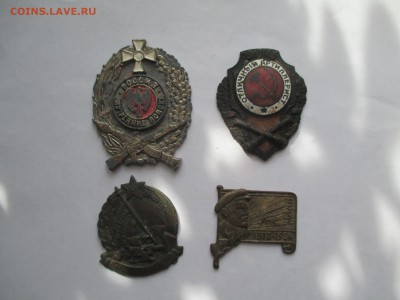 значки на восстановление Ленин траурн. ,отл артиллерист и др - IMG_0107.JPG