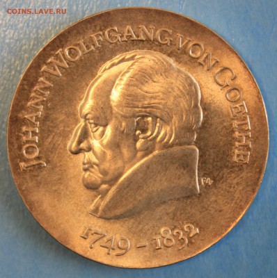 С РУБ.ГДР 20 марк 1969г.ИОГАНН ВОЛЬФГАНГ ФОН ГЁТЕ до 2.05 - IMG_7470.JPG