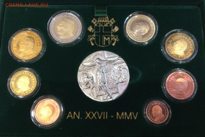 Ватикан набор 2005г и Монако 1,2,5 центов 2005г все пруф - 4B062D57-035A-476D-8540-2202F5D7F5CA