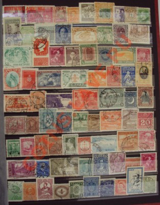 Альбом марок: 1139 шт., старые, весь мир. (Предпродажная). - DSC01469.JPG