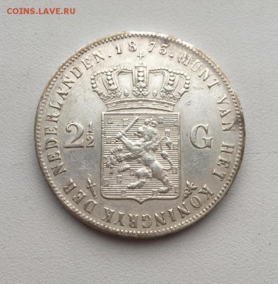 Нидерладны 2,5 гульдена 1873 Виллем III Серебро Крона Шайба - niderladny_2_5_guldena_2_1_2_1873_villem_iii_xf_serebro_krona_shajba