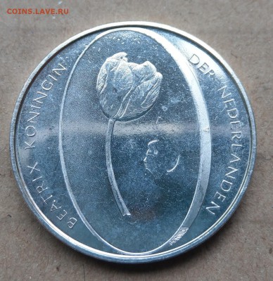 Нидерланды 5 евро 2012 Тюльпан до 22-00 28.05 - IMAG1673~2