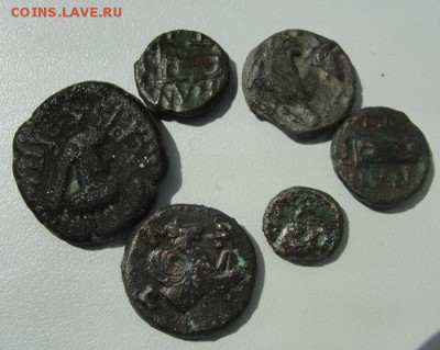 шесть некрупных аурихалковых монет Пантикапея - r